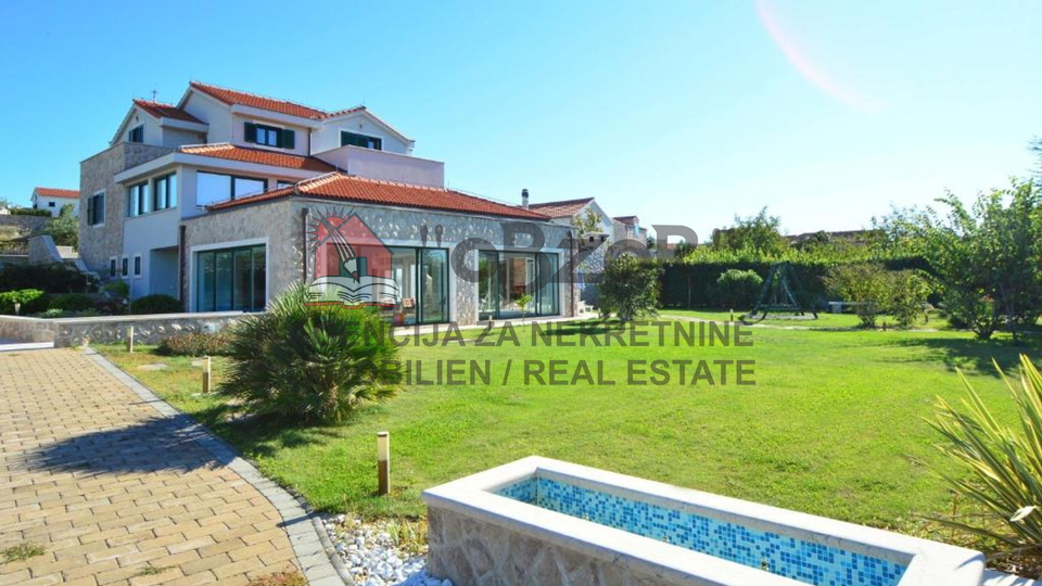 House, 488 m2, For Sale, Tisno - Betina