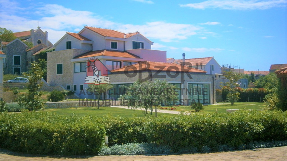 House, 488 m2, For Sale, Tisno - Betina