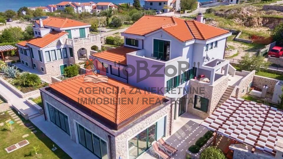 House, 488 m2, For Sale, Tisno - Betina