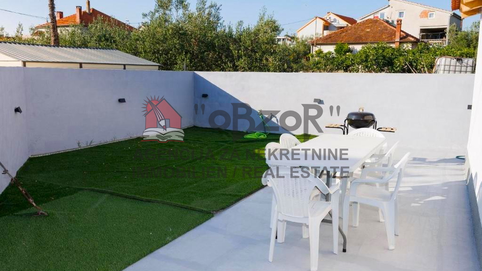 Hiša, 191 m2, Prodaja, Zadar - Ričina