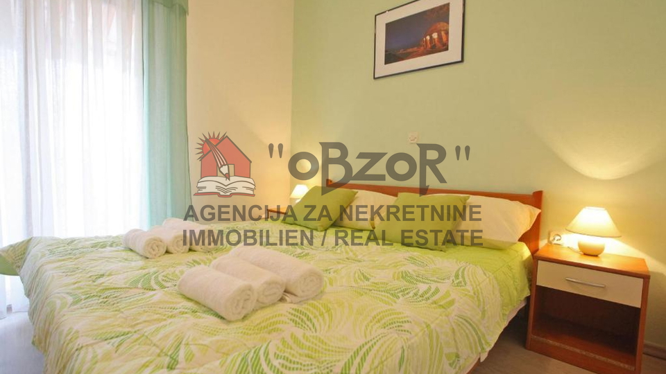 SUKOŠAN-Apartmanska kuća sa 7 apartmana