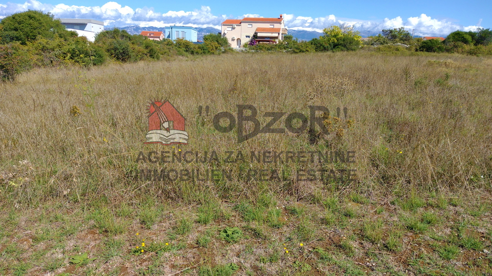 VRSI - Građevinsko zemljište 553m2