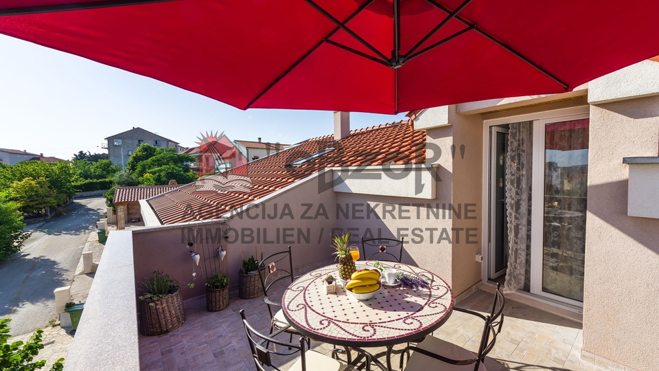 Casa, 400 m2, Vendita, Zadar - Višnjik
