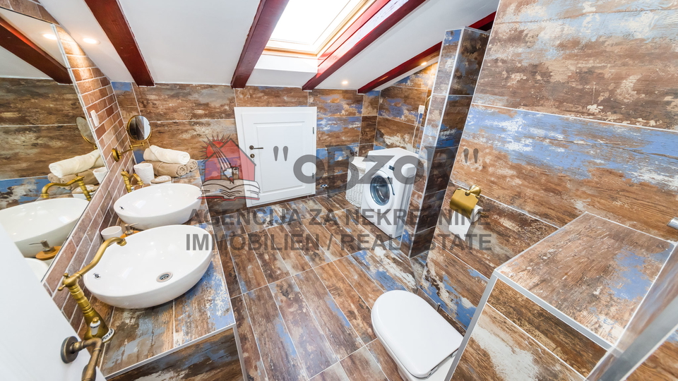 Casa, 400 m2, Vendita, Zadar - Višnjik