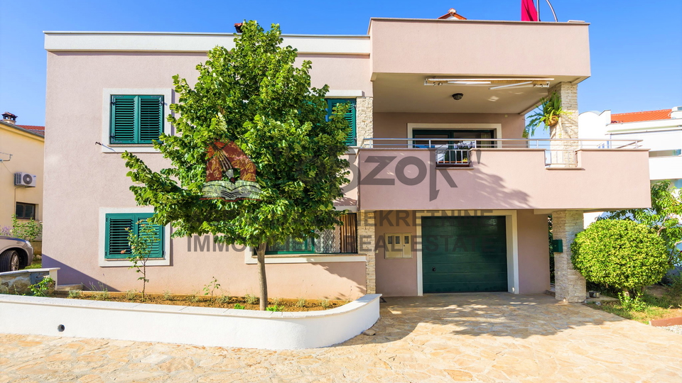 Casa, 400 m2, Vendita, Zadar - Višnjik