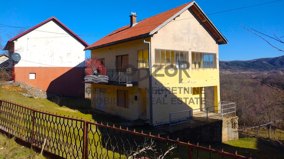 Hiša, 135 m2, Prodaja, Gračac - Donji Srb