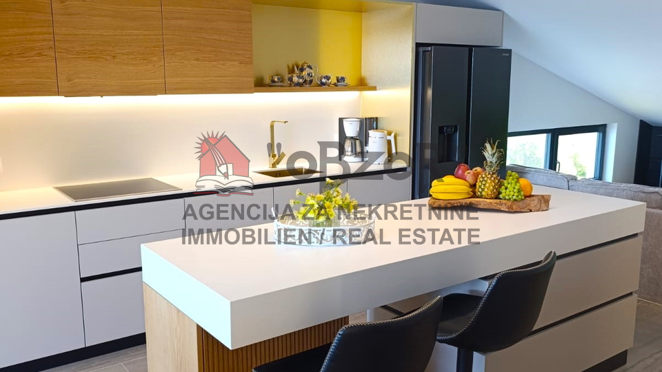 Appartamento, 117 m2, Vendita, Povljana