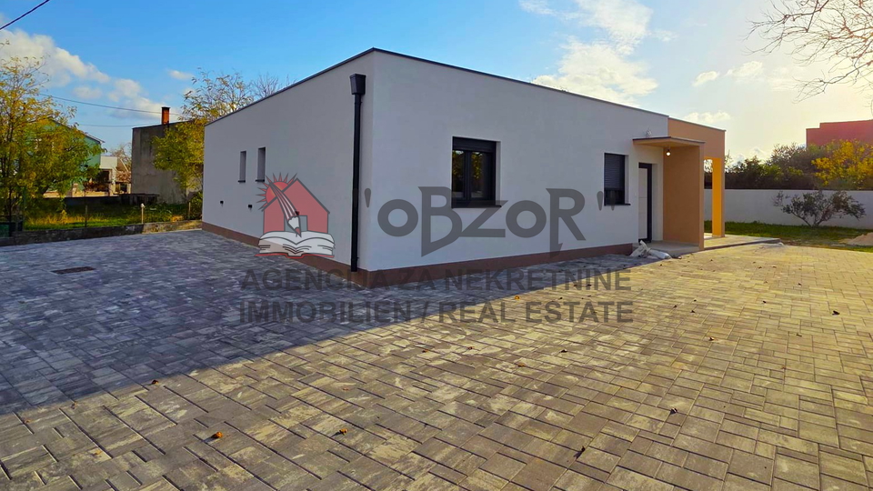 Hi&scaron;a&comma; 100 m2&comma; Prodaja&comma; Poli&ccaron;nik - Bri&scaron;evo