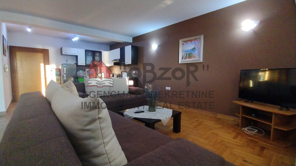 Sukošan - dvosoban apartman s garažom