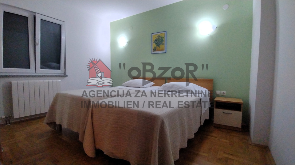 Sukošan - dvosoban apartman s garažom