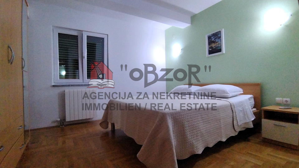 Sukošan - dvosoban apartman s garažom