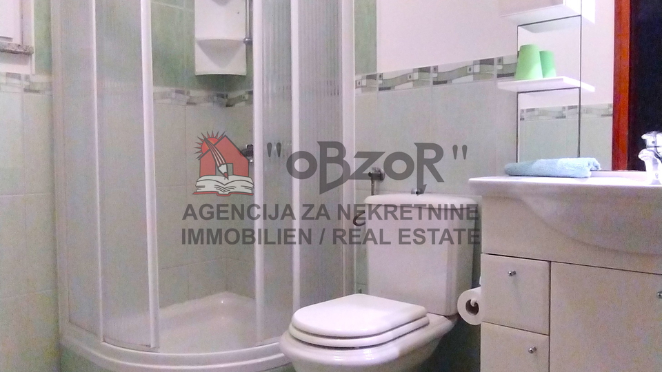 Sukošan - dvosoban apartman s garažom