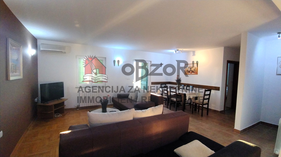 Sukošan - dvosoban apartman s garažom