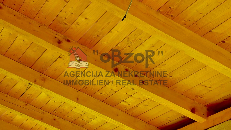 House&comma; 204 m2&comma; For Sale&comma; Poli&ccaron;nik