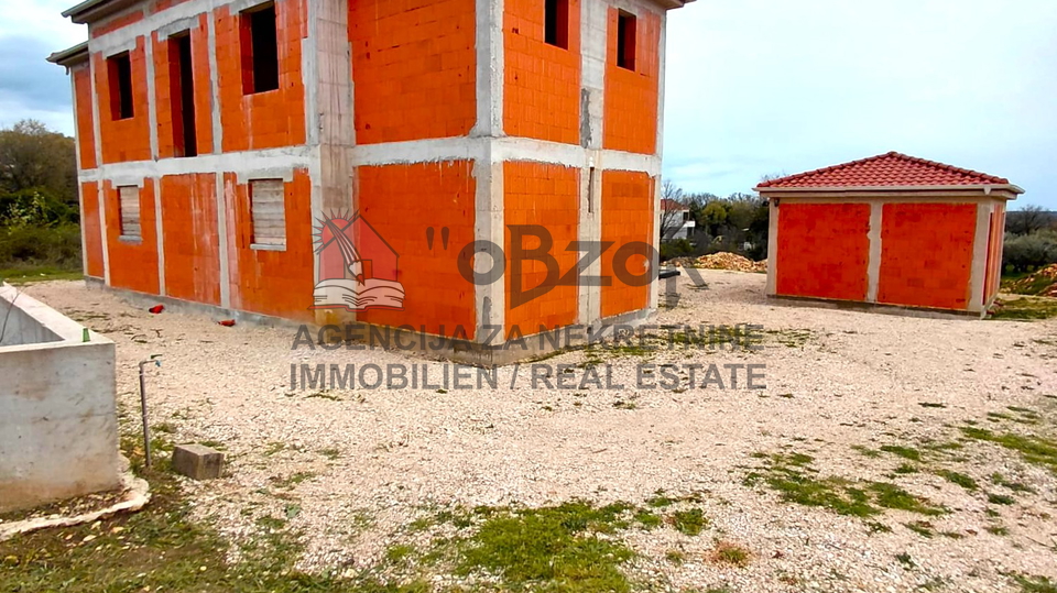 House&comma; 204 m2&comma; For Sale&comma; Poli&ccaron;nik