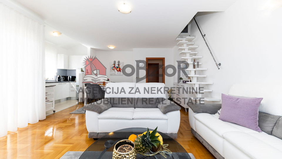 Zadar-VI&Scaron;NJIK&comma; two-level three-room apartment 77&period;21 m2