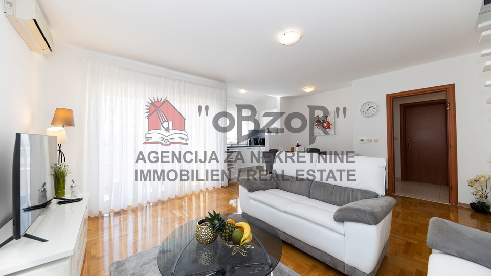 Zadar-VI&Scaron;NJIK&comma; two-level three-room apartment 77&period;21 m2
