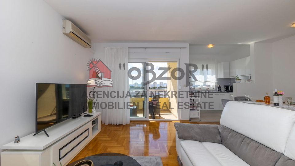 Zadar-VI&Scaron;NJIK&comma; two-level three-room apartment 77&period;21 m2