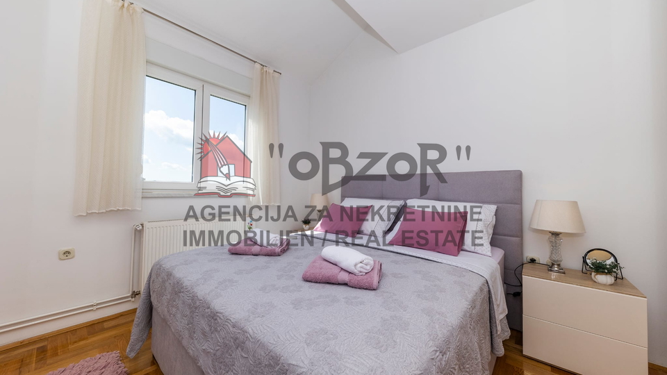 Zadar-VI&Scaron;NJIK&comma; two-level three-room apartment 77&period;21 m2