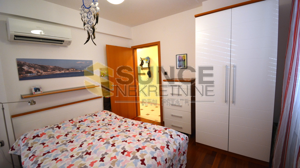 BAŠKA, FULLY FURNISHED APARTMENT IN A GREAT LOCATION 200M FROM THE BEACH!