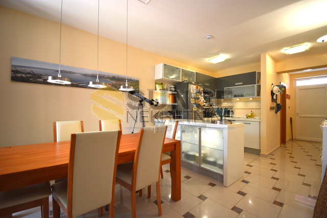 BAŠKA, FULLY FURNISHED APARTMENT IN A GREAT LOCATION 200M FROM THE BEACH!