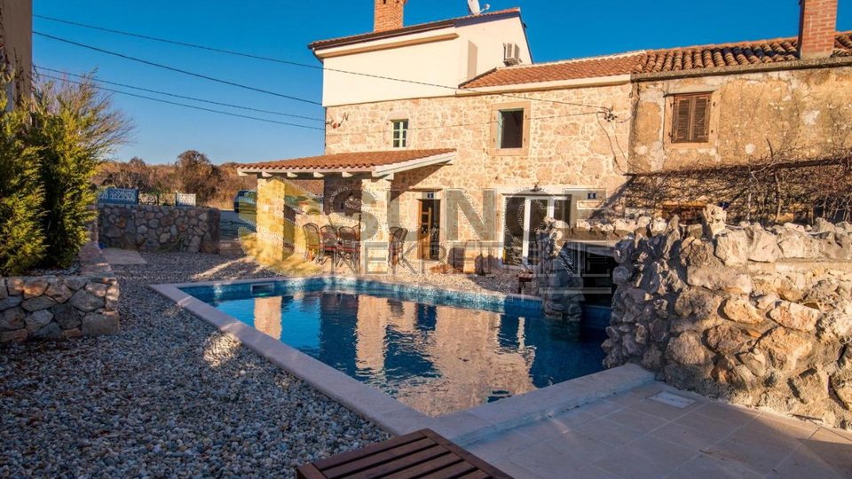 The island of Krk, a beautifully decorated old stone house with a swimming pool!