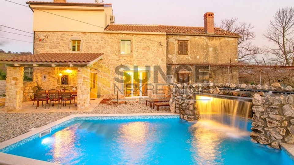 The island of Krk, a beautifully decorated old stone house with a swimming pool!