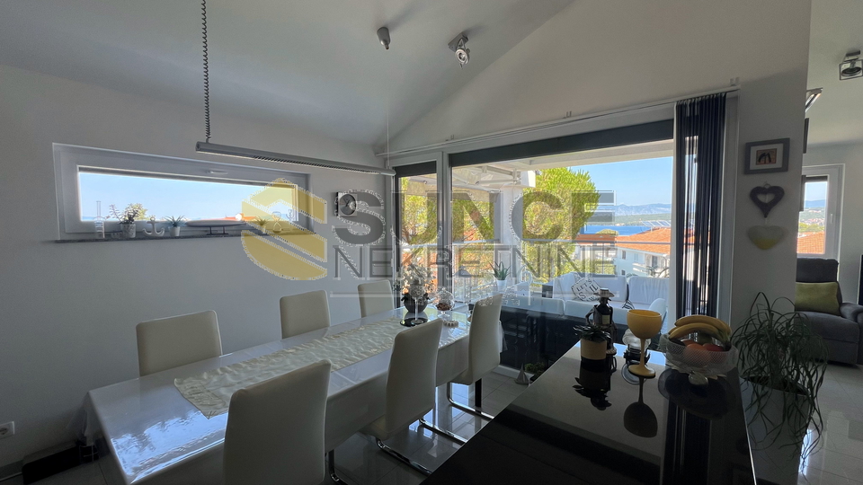 Malinska, surroundings modern apartment with its own garden near the sea!