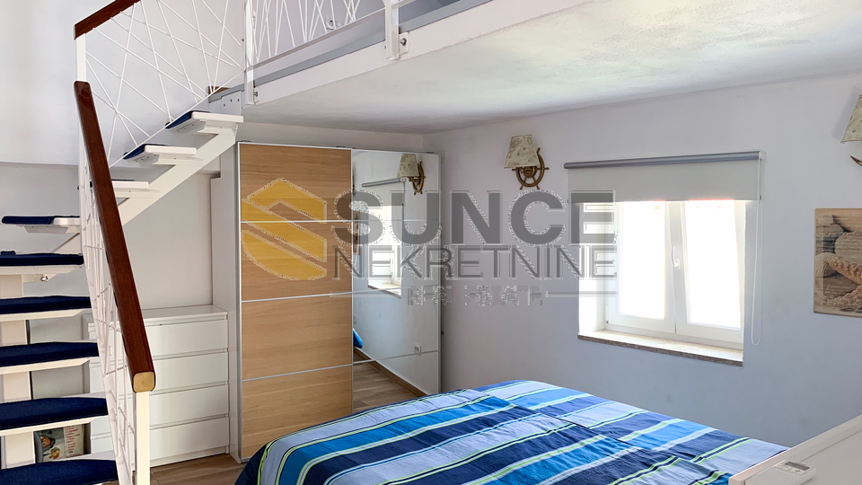 Baška, center, renovated old house with two apartments 80m from the sea!