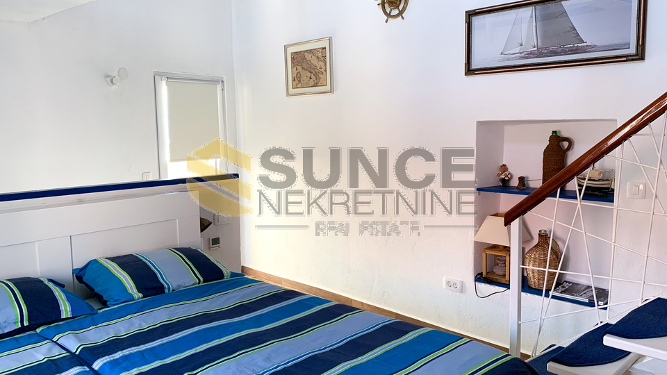 Baška, center, renovated old house with two apartments 80m from the sea!