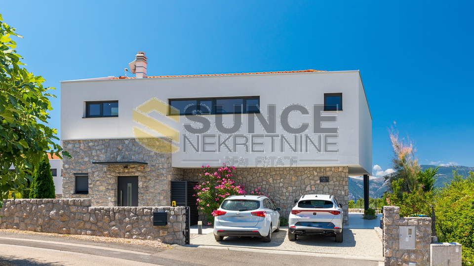 Brzac&comma; &Scaron;otovento&comma; otok Krk &ndash; luksuzna vila s bazenom i pogledom na more