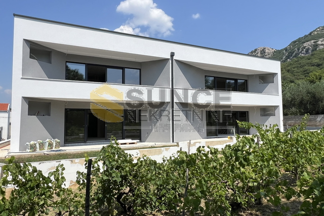 BAŠKA, Umgebung, neue Wohnung von 62 m2 im ersten Stock des Gebäudes!