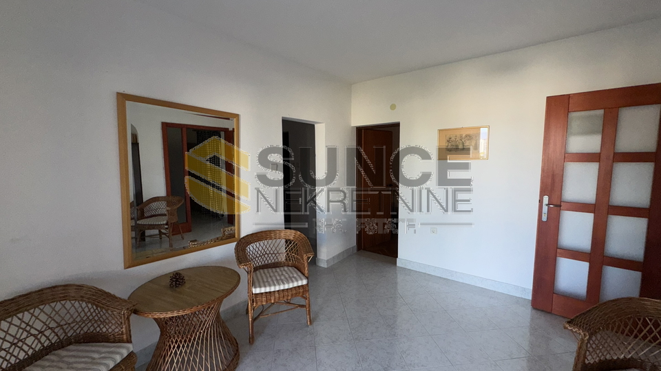 Malinska Vantačići casa indipendente su un ampio giardino paesaggistico vicino al mare!