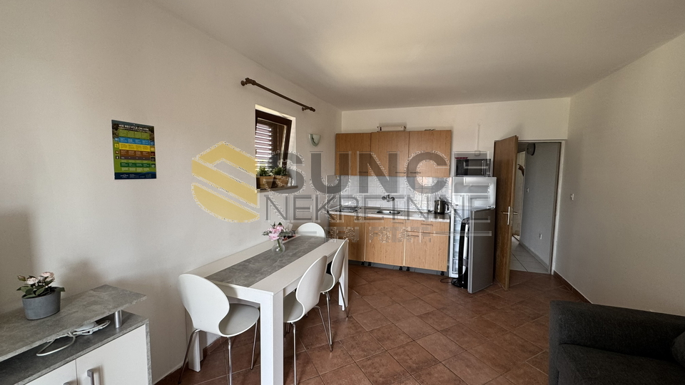 Grad Krk - Dražice, möblierte Wohnung in Meeresnähe