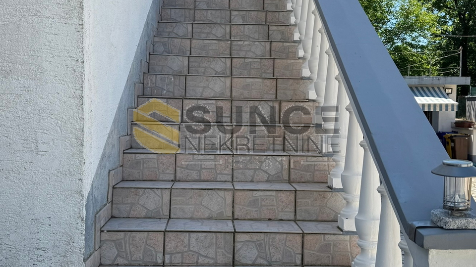 Šilo detached house with four apartments!
