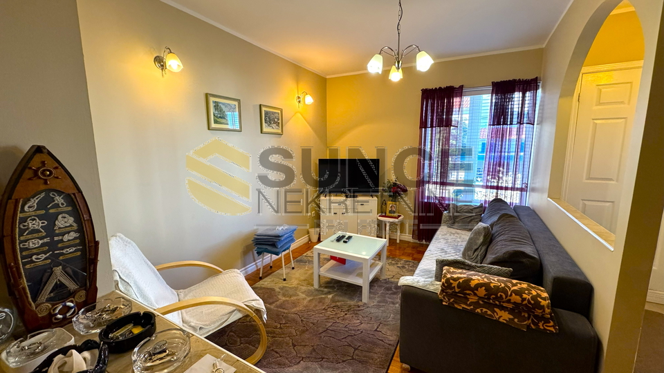 Malinska – Semi-detached house 300 m², 600 m from the sea