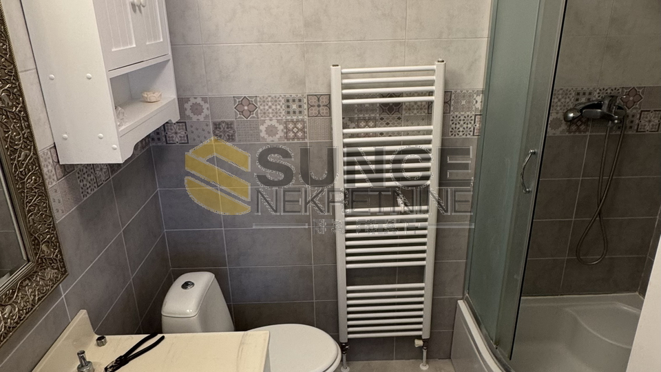 Malinska – Semi-detached house 300 m², 600 m from the sea