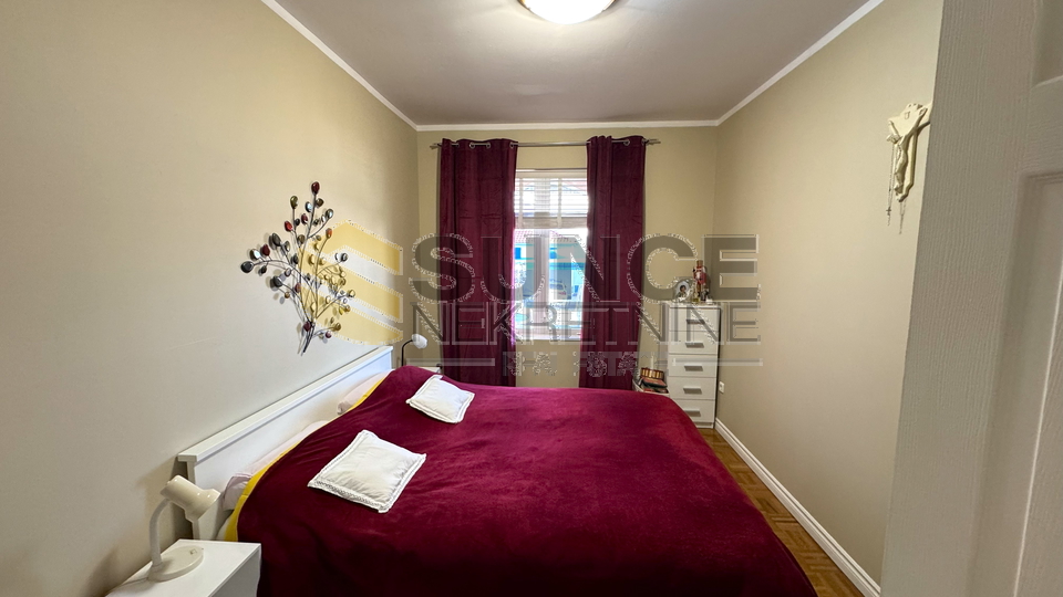 Malinska – Semi-detached house 300 m², 600 m from the sea