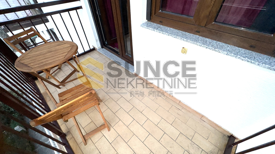 Grad Krk namje&scaron;tena garsonjera blizu centra&excl;