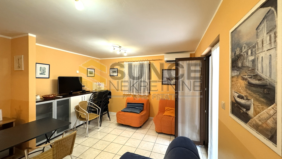 Appartamento ben arredato al piano terra a Ba&scaron;ka&comma; vicino al mare&excl;