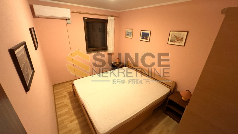 Appartamento ben arredato al piano terra a Ba&scaron;ka&comma; vicino al mare&excl;