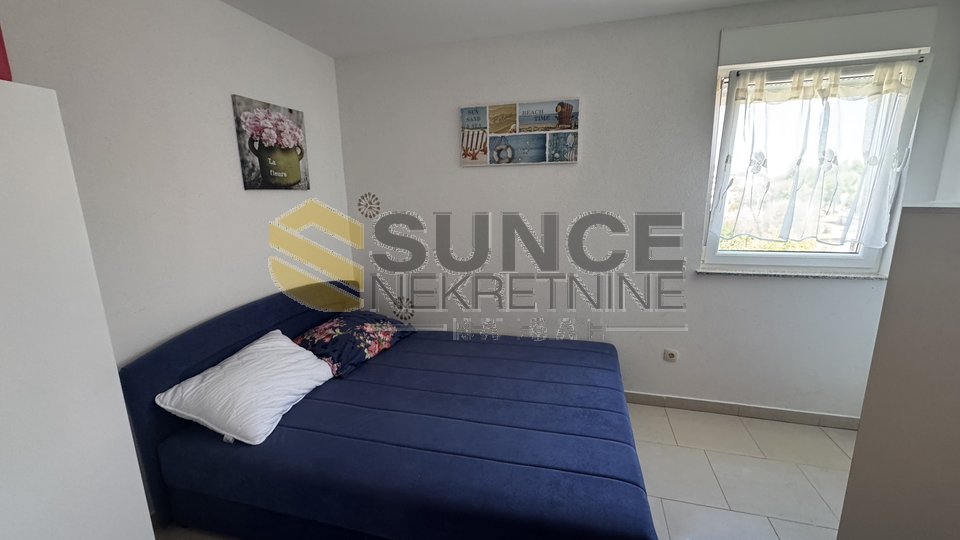 Pinezi&cacute;i &ndash; Wohnung mit Studio und Gemeinschaftspool