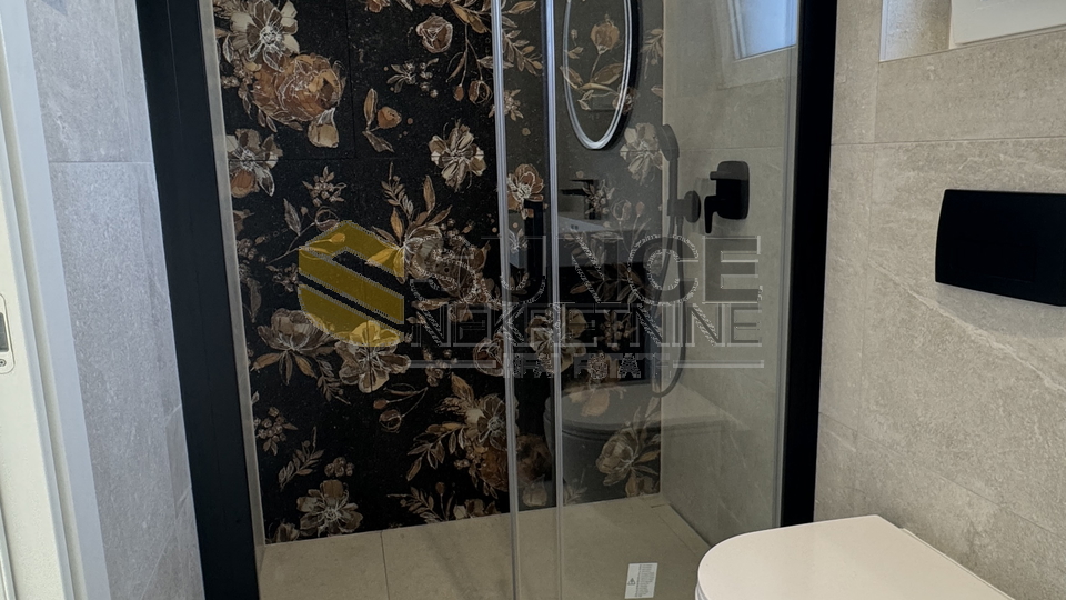 Malinska &ndash; neues freistehendes Haus mit beheiztem Pool