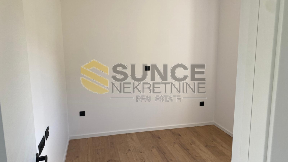 BAŠKA, Umgebung, neue Wohnung von 62 m2 im ersten Stock des Gebäudes!