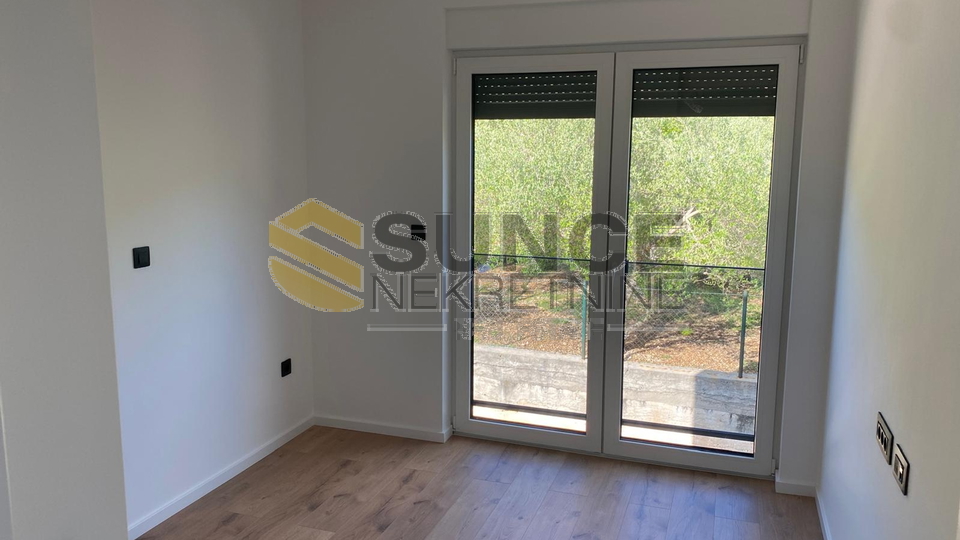 BAŠKA, Umgebung, neue Wohnung von 62 m2 im ersten Stock des Gebäudes!