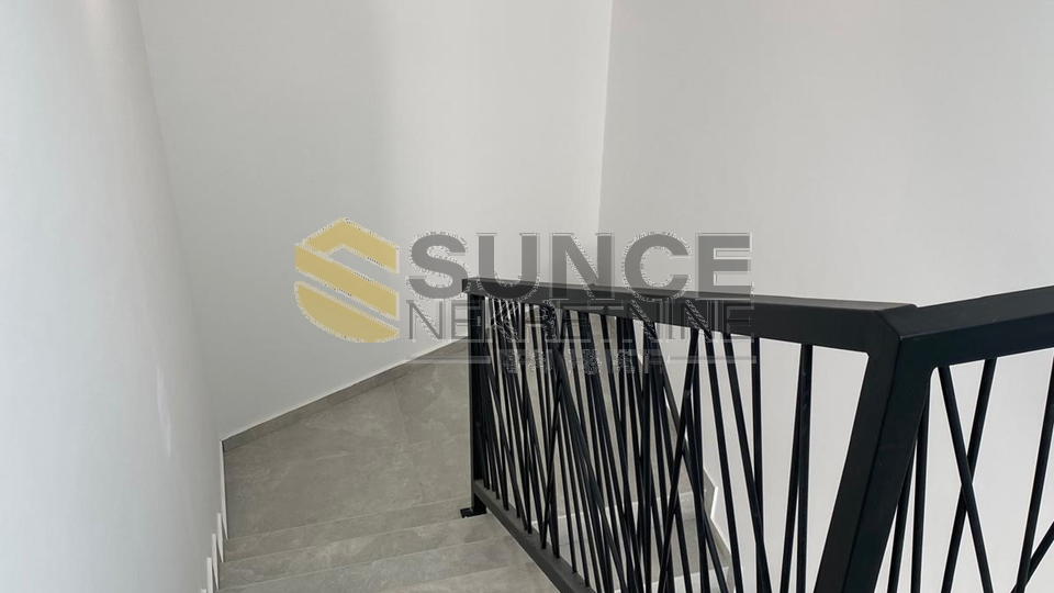 BAŠKA, Umgebung, neue Wohnung von 62 m2 im ersten Stock des Gebäudes!