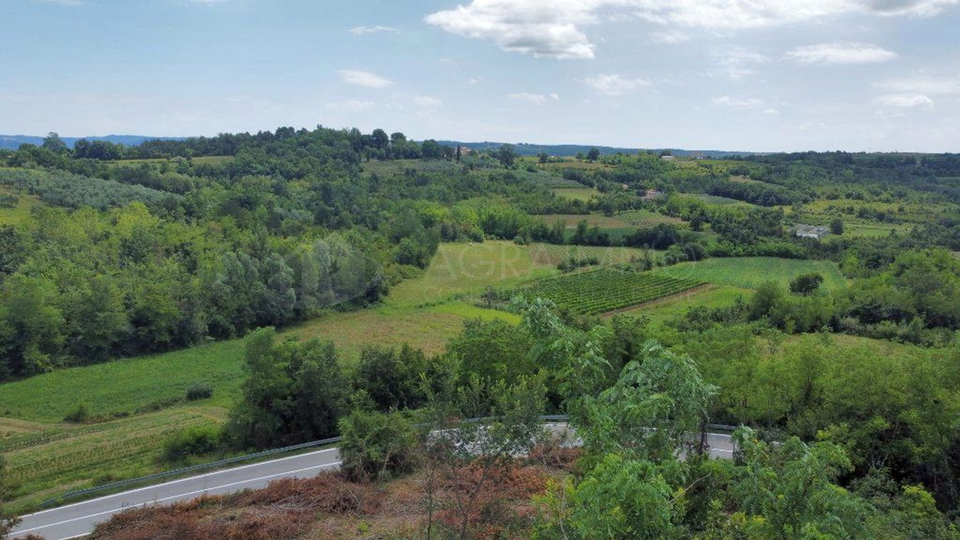 BUJE-KRASICA &ndash; ISTRISCHE STEINH&Auml;USER MIT IDEE PROJEKT UND GROSSEM POTENZIAL