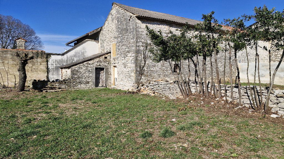 UMAG-STARA KAMNITA HI&Scaron;A IZ ISTRE-TRADICIJA-&Ccaron;AR-NALO&Zcaron;BA