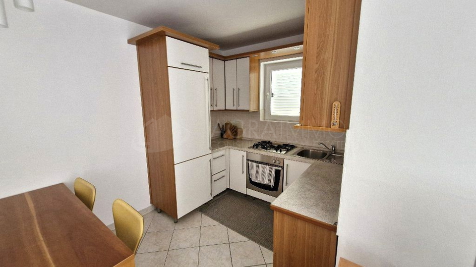 UMAG-ZAMBRATIJA - GERÄUMIGE UND ATTRAKTIVE WOHNUNG AN EINEM IDEALEN STANDORT MIT MEERBLICK