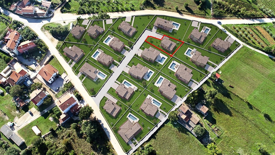 MOMJAN-KREMENJE-BUILDING LAND WITH PAID PROJECT FOR A HOUSE WITH A POOL